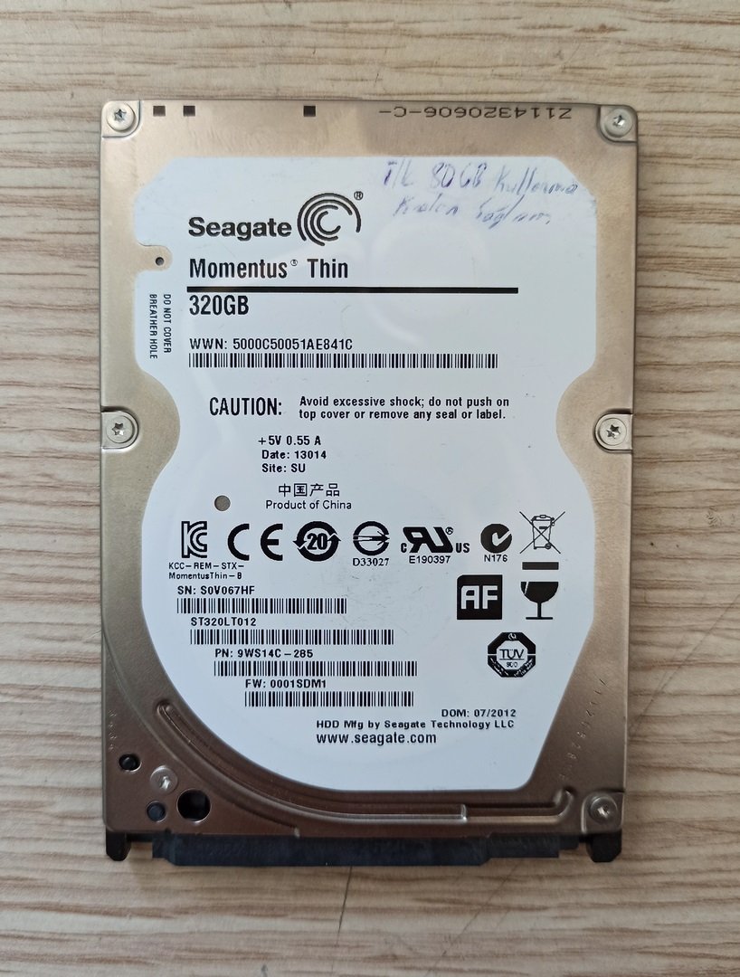 Arızalı Harddisk 320GB Seagate ST320LT012 9WS14C-285 100696152 RevA